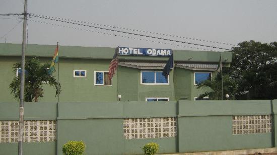 Hotel Obama Accra Esterno foto